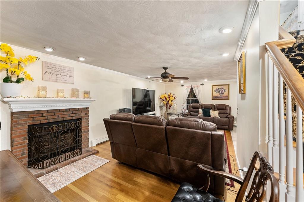 16 Blue Ridge Drive, Charlestown