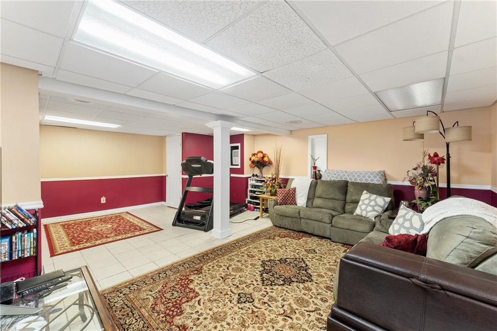 16 Blue Ridge Drive, Charlestown