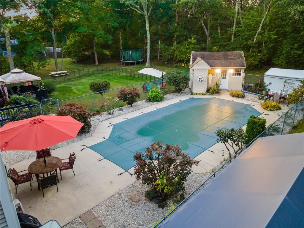 16 Blue Ridge Drive, Charlestown