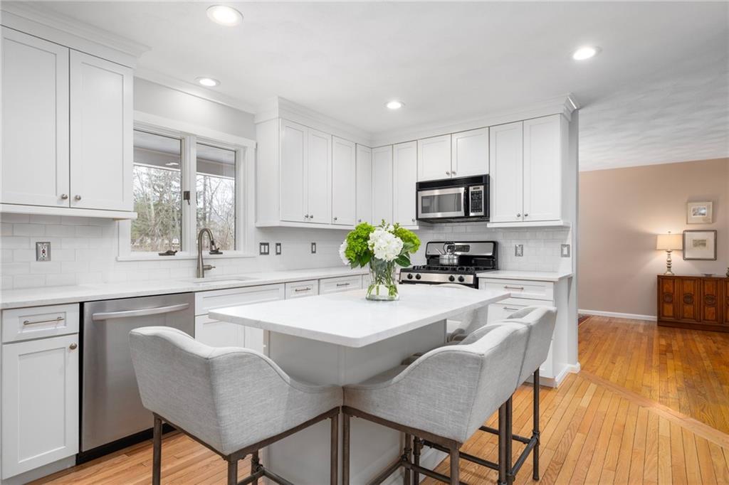 110 Table Rock Road, South Kingstown