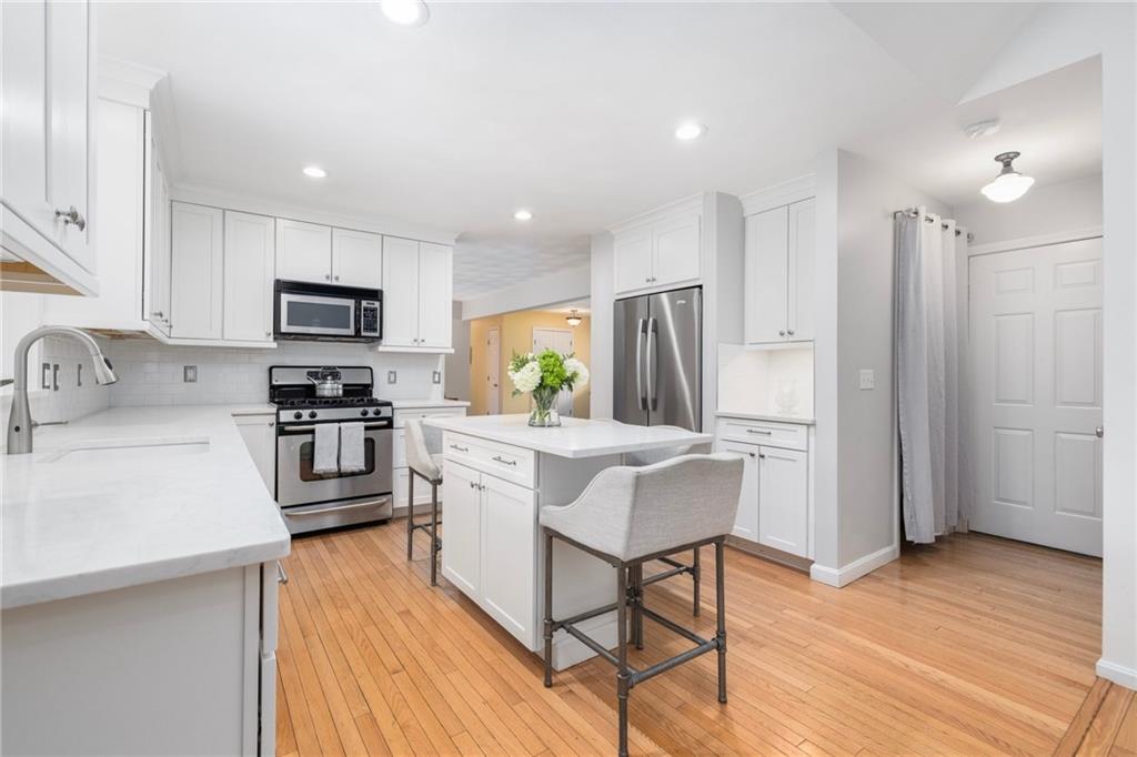 110 Table Rock Road, South Kingstown