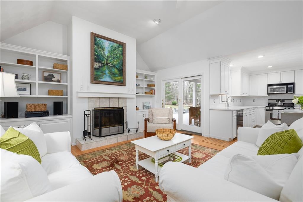 110 Table Rock Road, South Kingstown