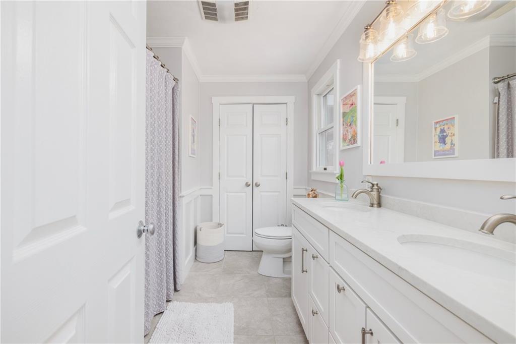 110 Table Rock Road, South Kingstown