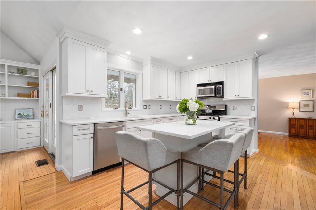 110 Table Rock Road, South Kingstown