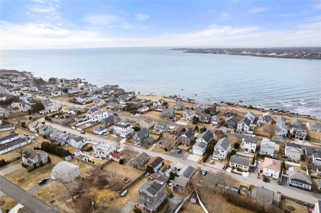 43 Crest Street, Middletown