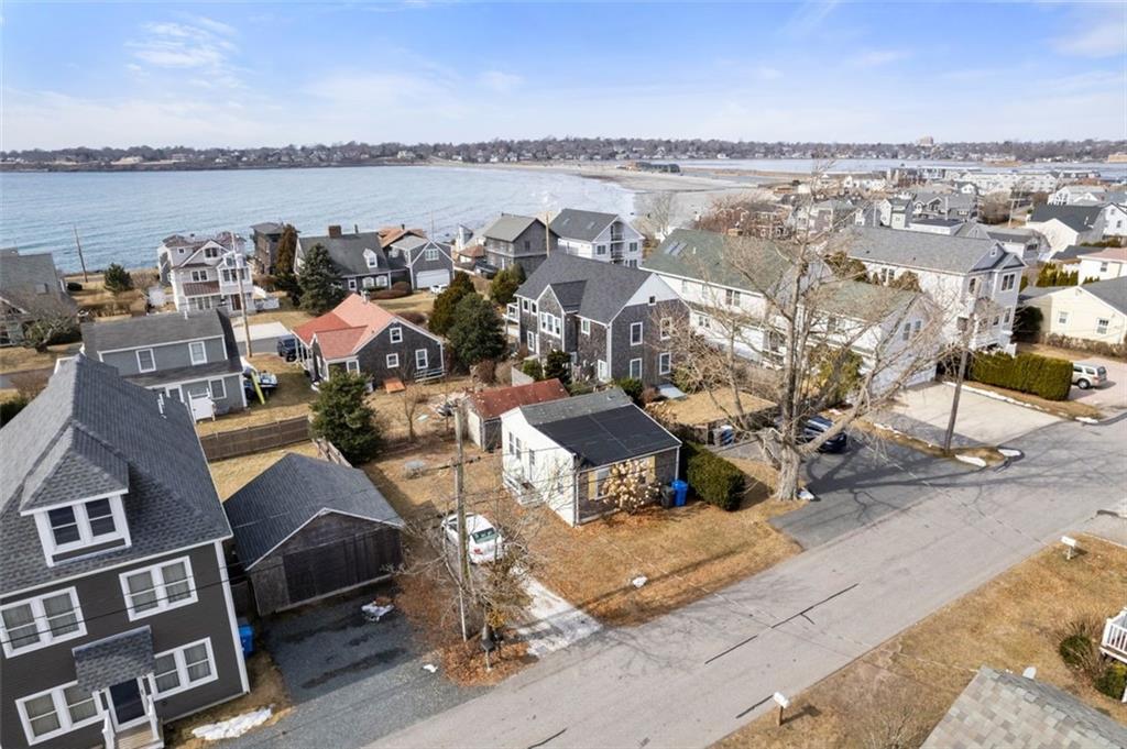 43 Crest Street, Middletown