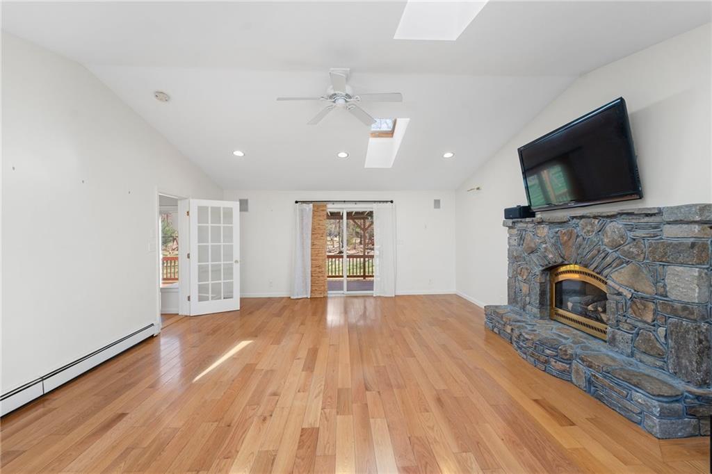 87 Old Coach Road, Charlestown