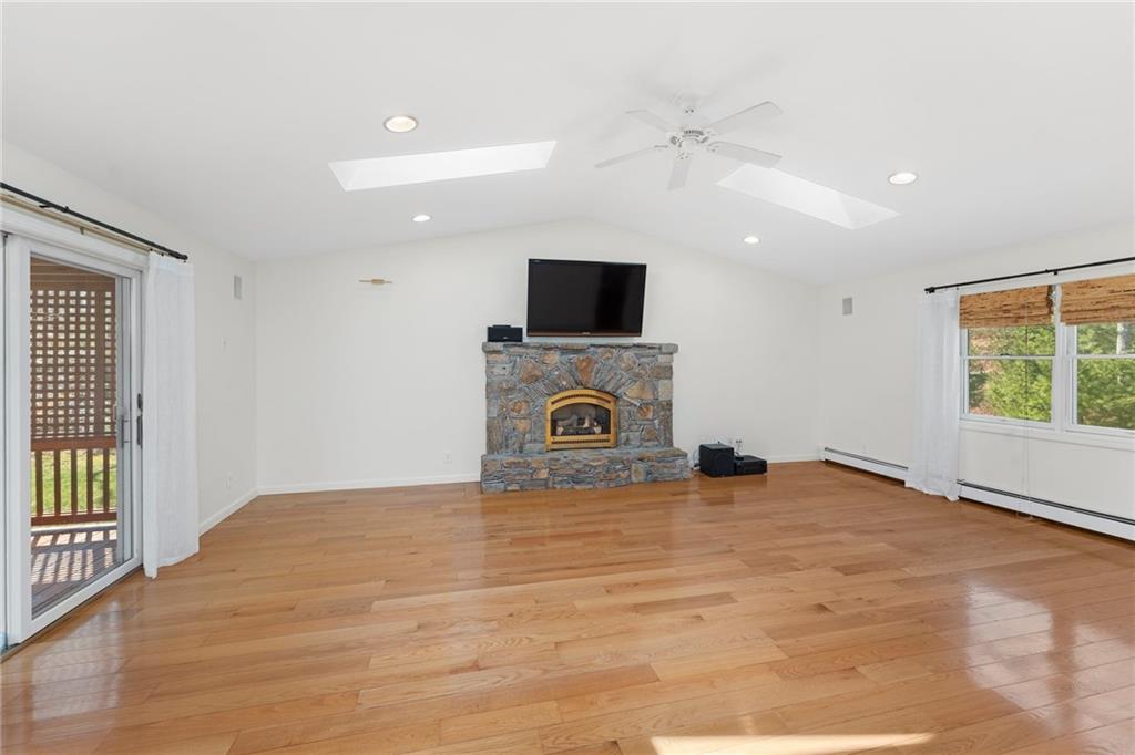 87 Old Coach Road, Charlestown