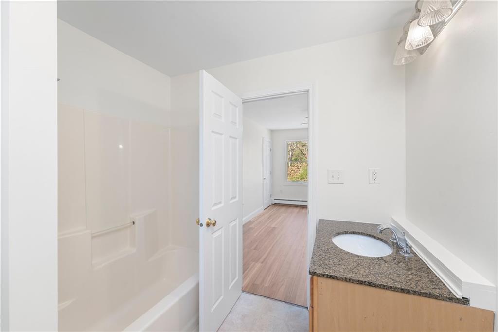 87 Old Coach Road, Charlestown