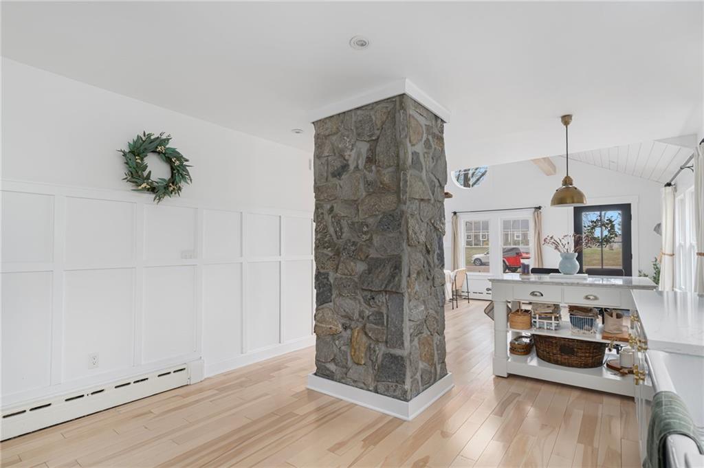 15 Old Post Road, Westerly