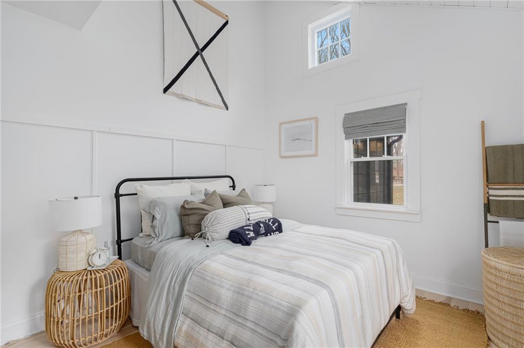 15 Old Post Road, Westerly