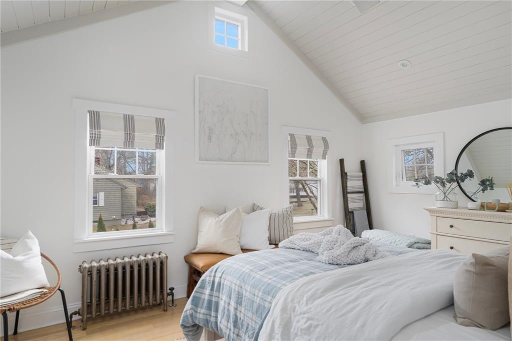 15 Old Post Road, Westerly