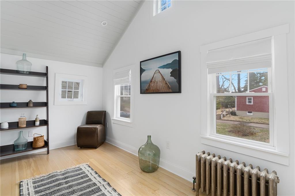 15 Old Post Road, Westerly