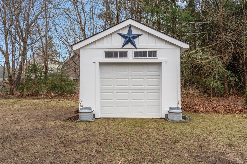 15 Old Post Road, Westerly