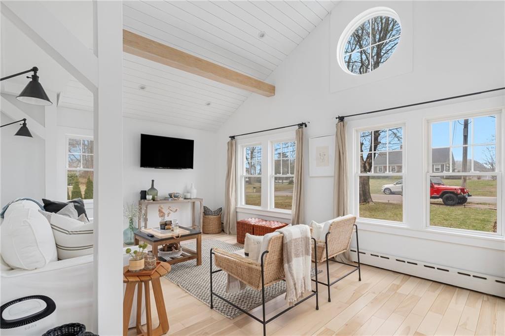 15 Old Post Road, Westerly