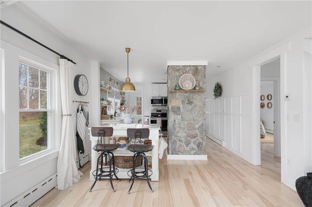 15 Old Post Road, Westerly