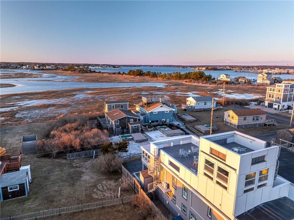 6 Macalder Street, Narragansett