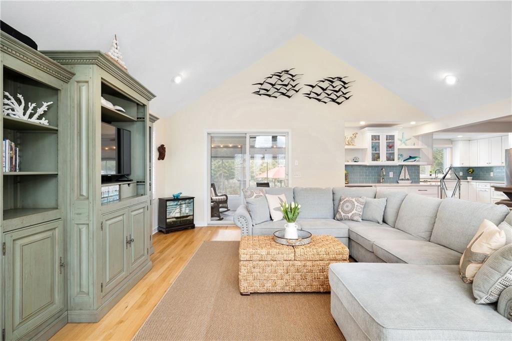 72 Carpenter Drive, South Kingstown