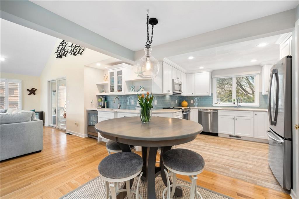 72 Carpenter Drive, South Kingstown