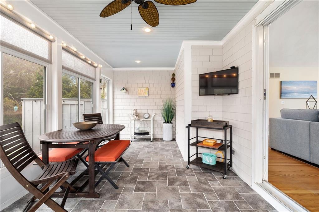 72 Carpenter Drive, South Kingstown