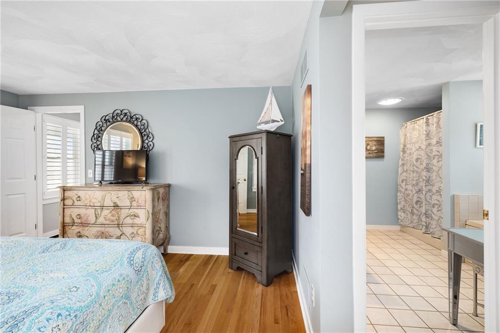 72 Carpenter Drive, South Kingstown