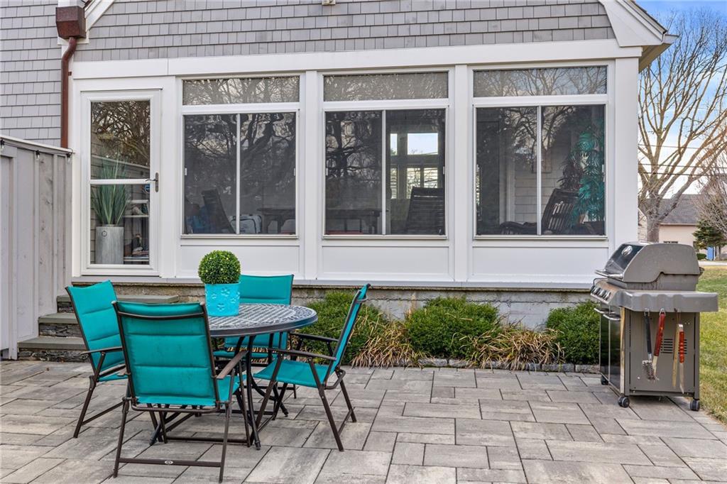 72 Carpenter Drive, South Kingstown