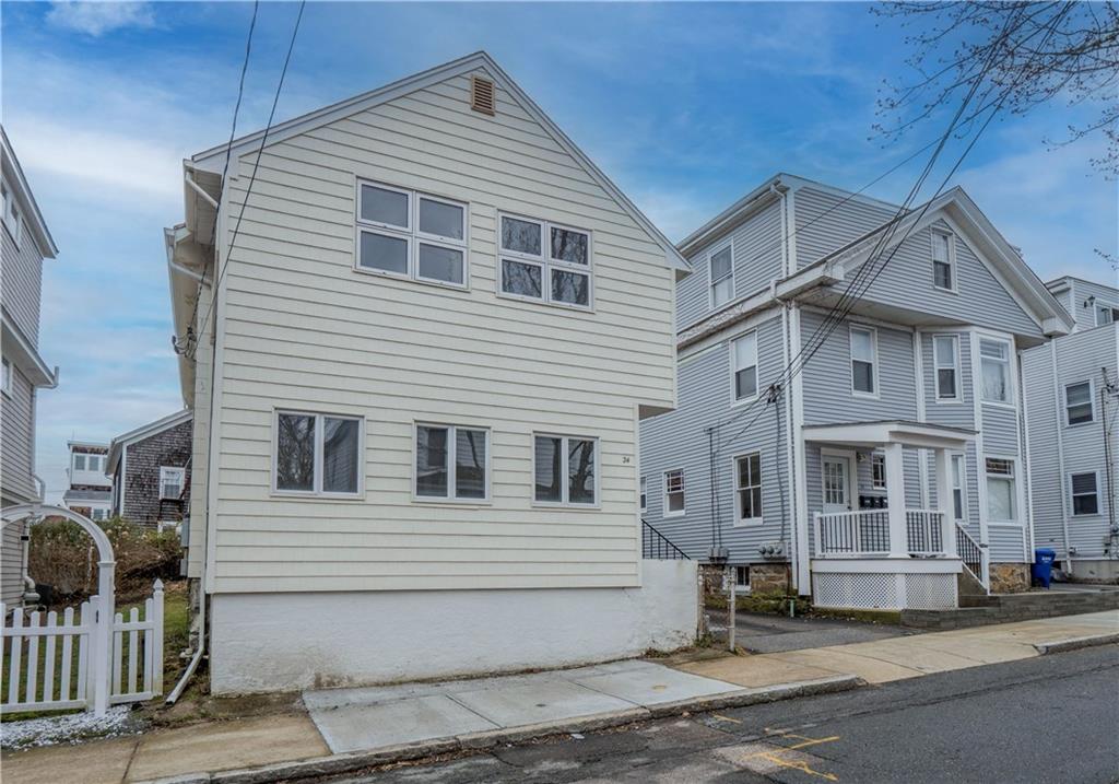 24 Dean Avenue, Newport