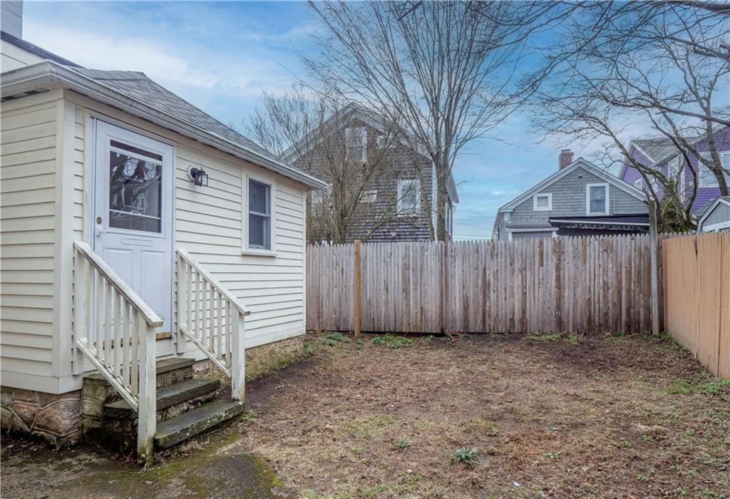 24 Dean Avenue, Newport