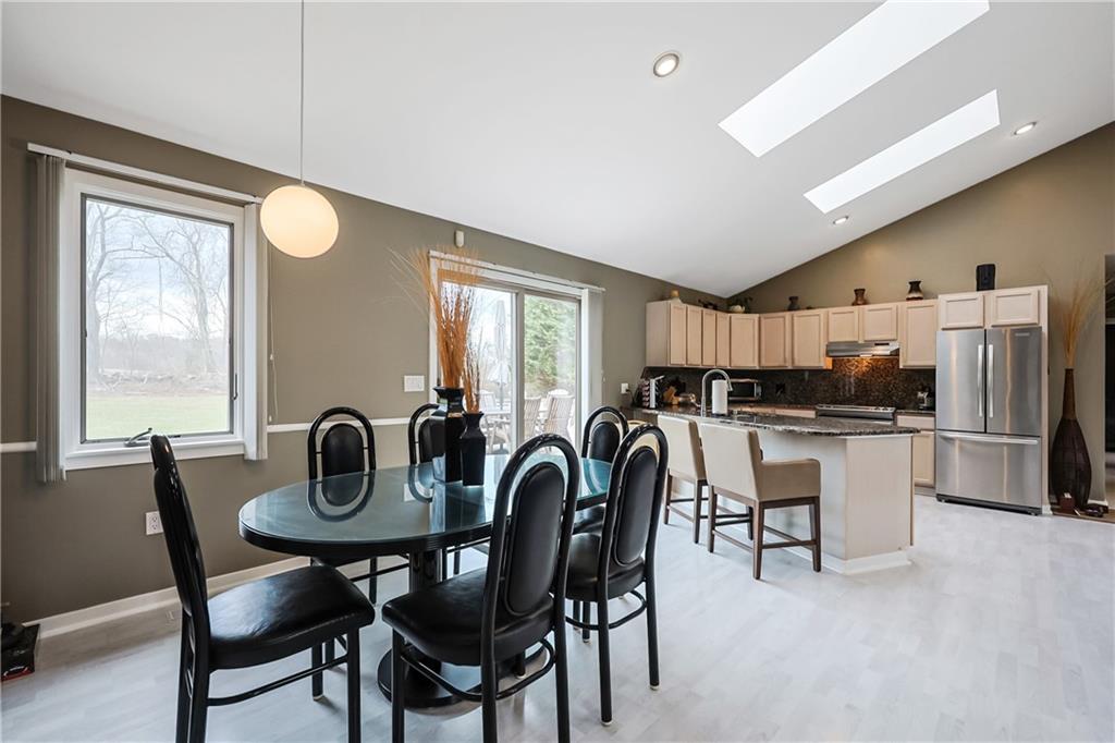 85 Morning Dove Drive, Tiverton
