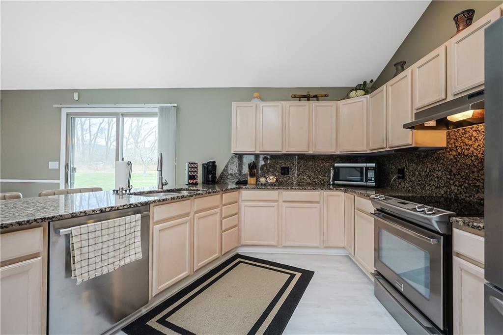 85 Morning Dove Drive, Tiverton