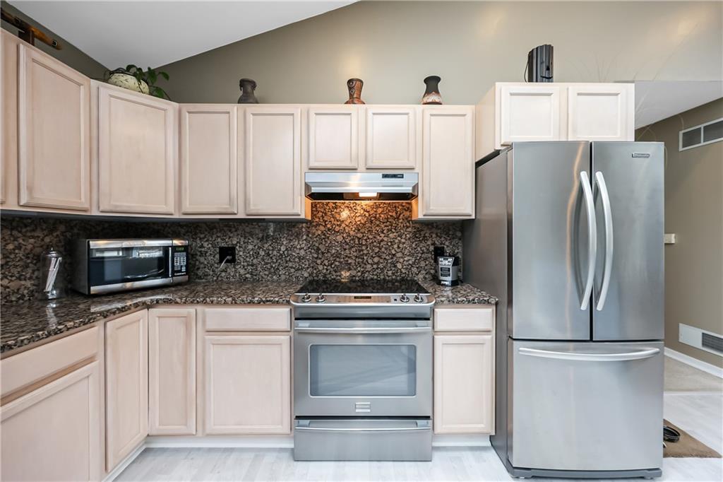 85 Morning Dove Drive, Tiverton
