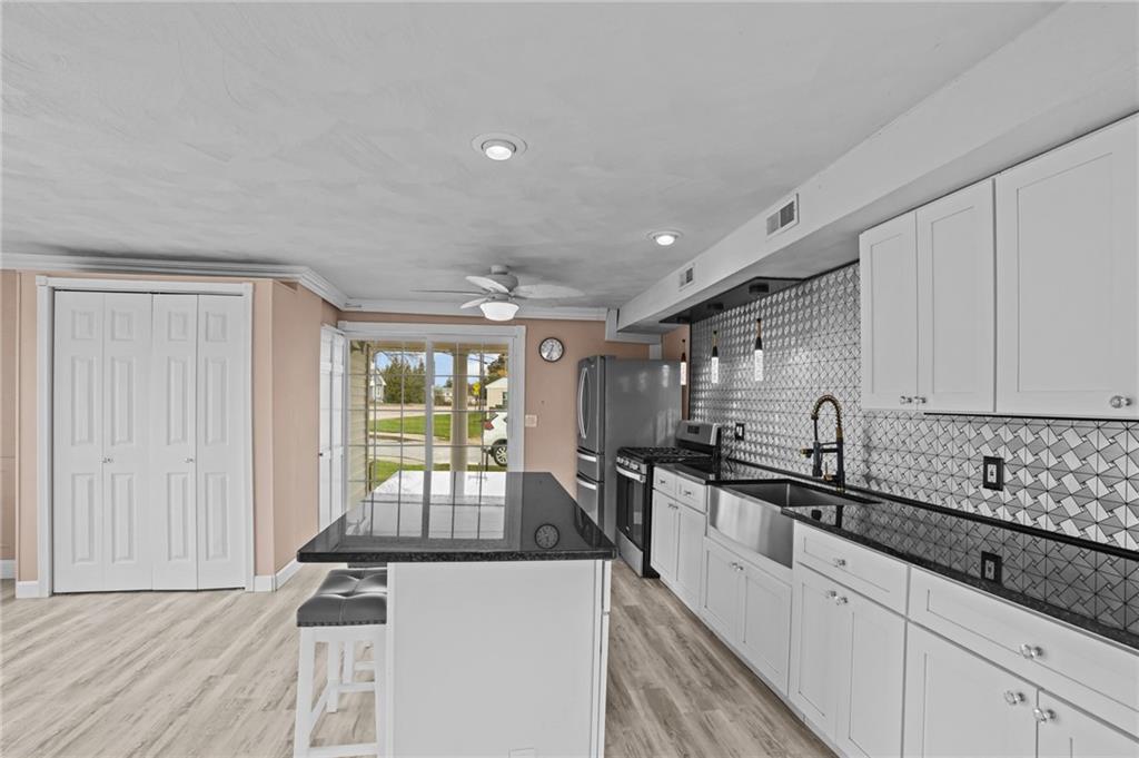 1122 Point Judith Road, Narragansett