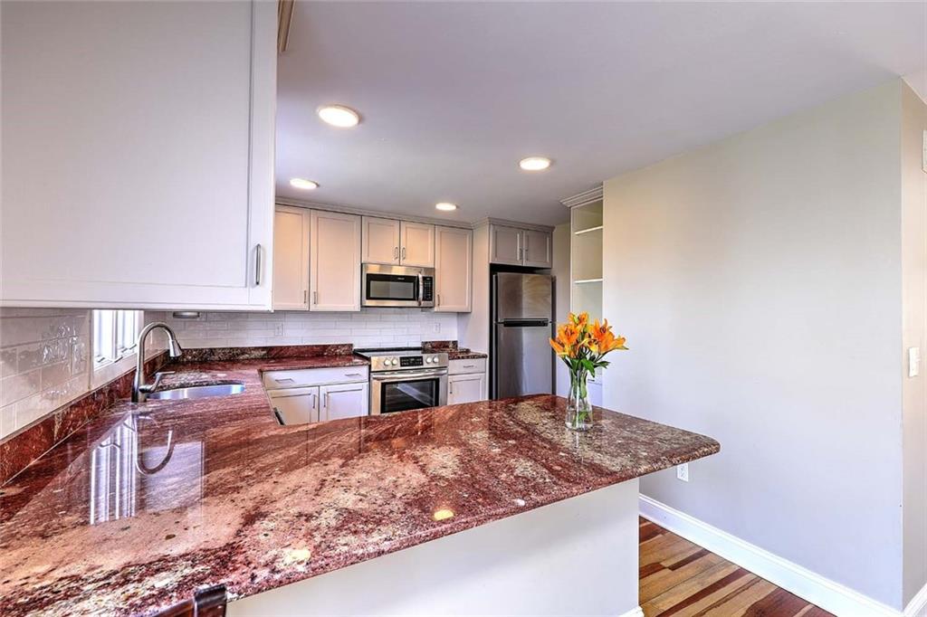320 Westmoreland Street, Unit#d5, Narragansett