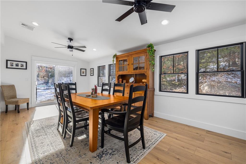 70 Cherokee Bend, Charlestown