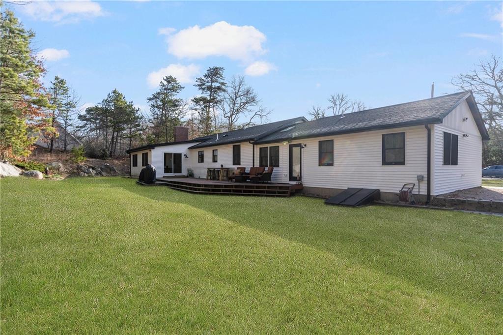 70 Cherokee Bend, Charlestown