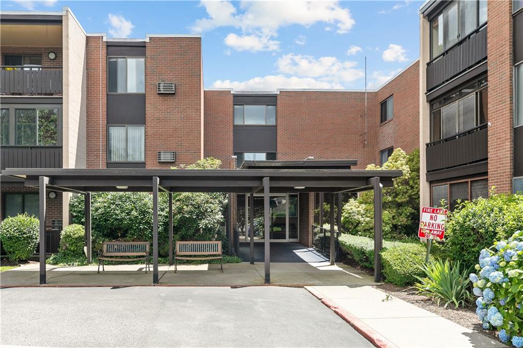 401 Bellevue Avenue, Unit#201, Newport