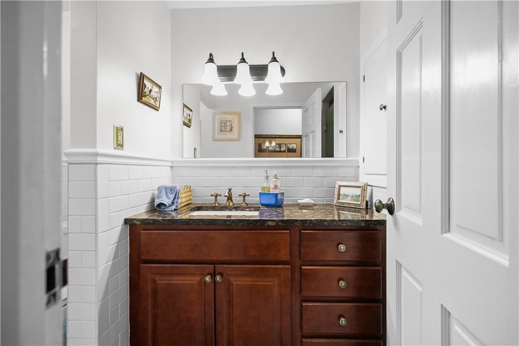 401 Bellevue Avenue, Unit#201, Newport