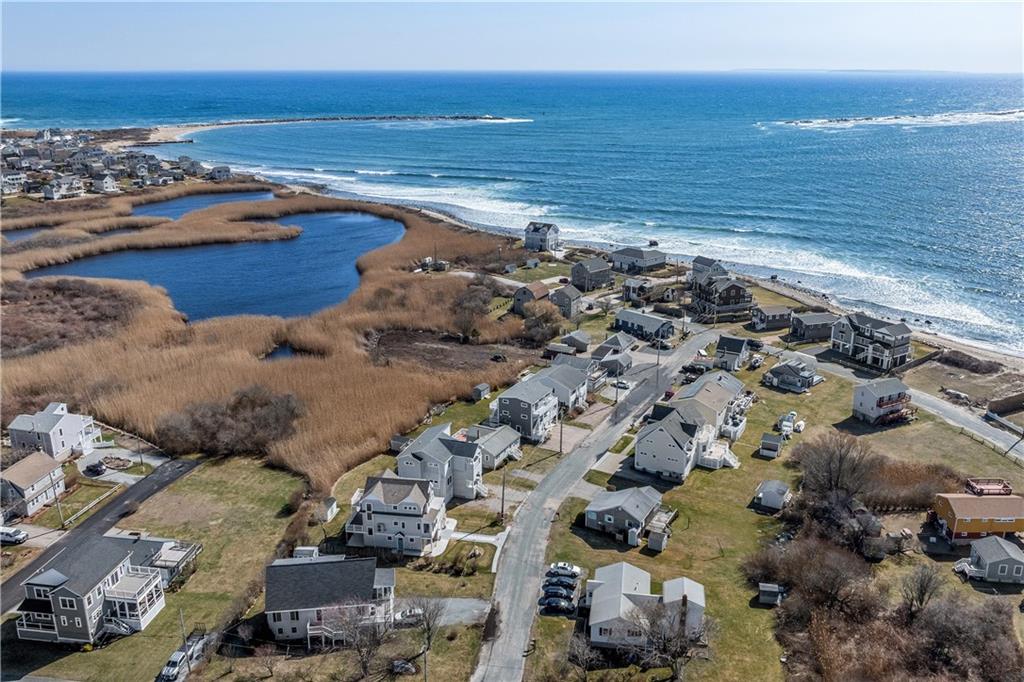 16 Elm Avenue, Narragansett
