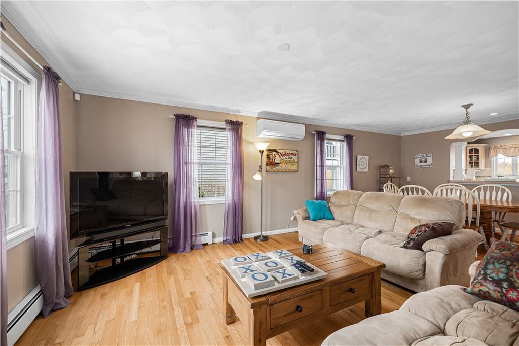 16 Elm Avenue, Narragansett