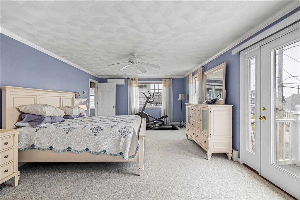 16 Elm Avenue, Narragansett