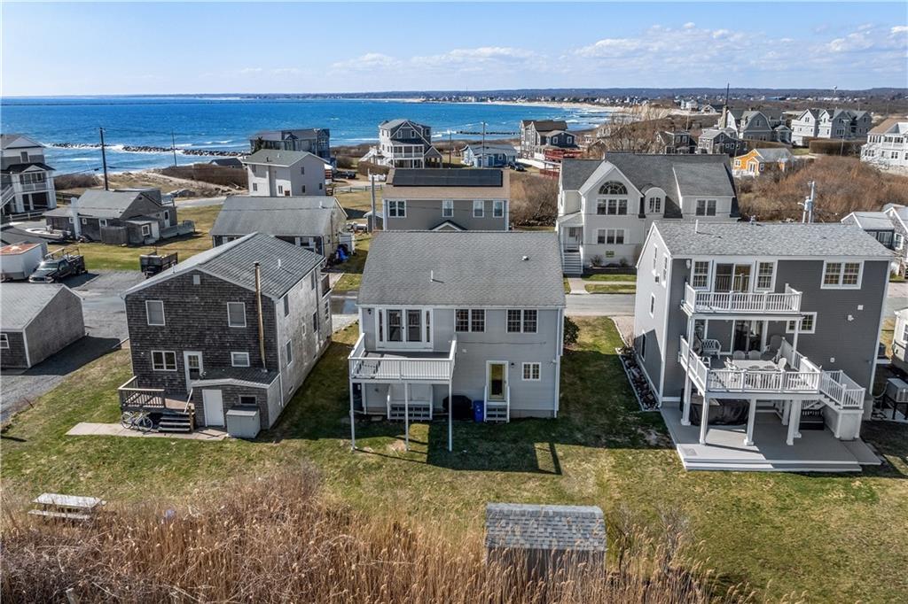 16 Elm Avenue, Narragansett