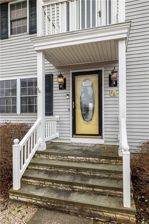 16 Elm Avenue, Narragansett