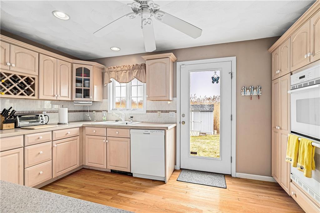 16 Elm Avenue, Narragansett
