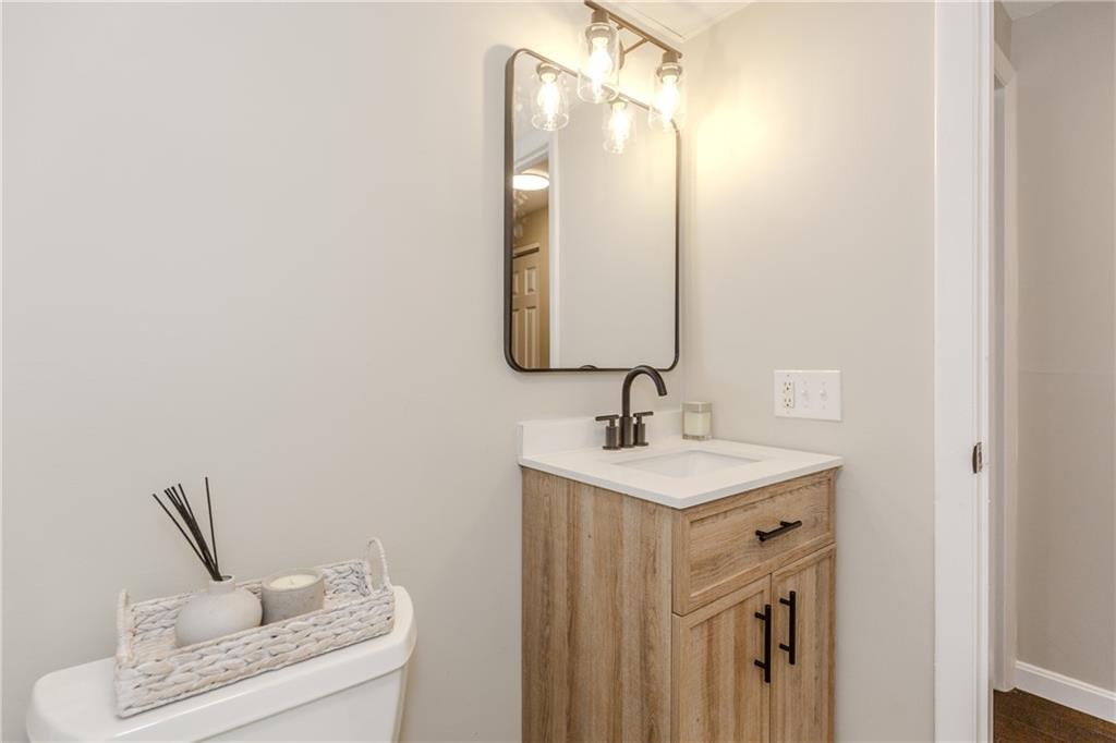 38 Cowesett Avenue, Unit#18, West Warwick