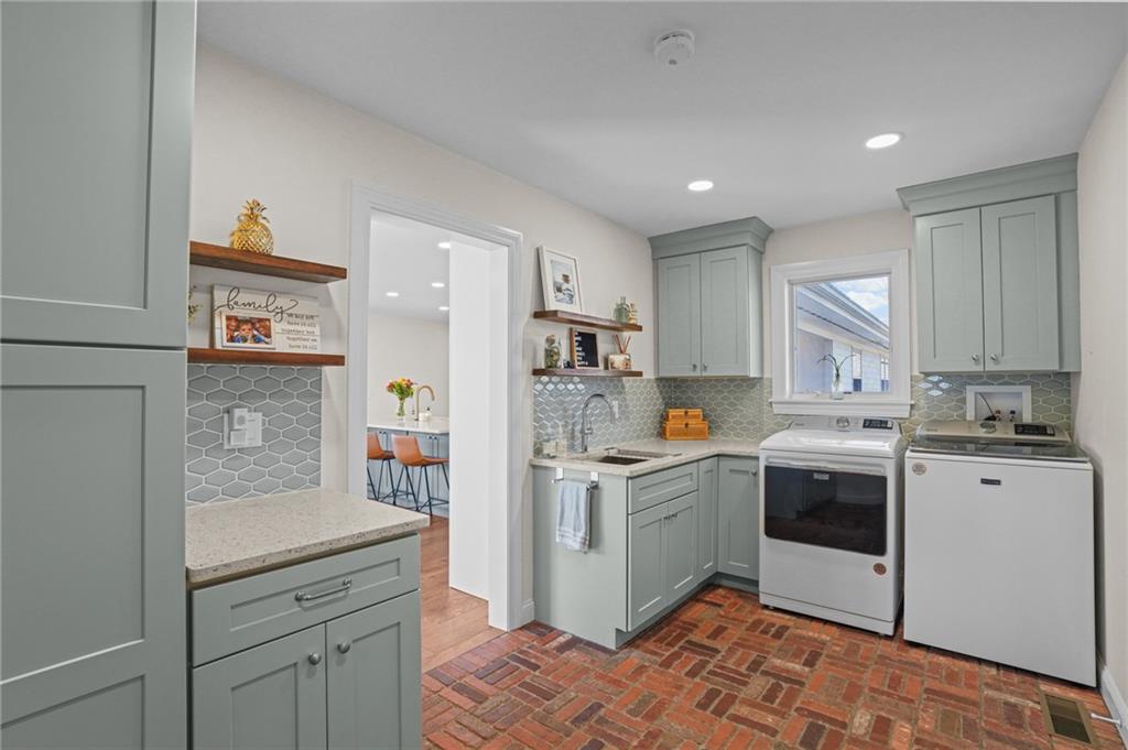 74 Honeyman Avenue, Middletown