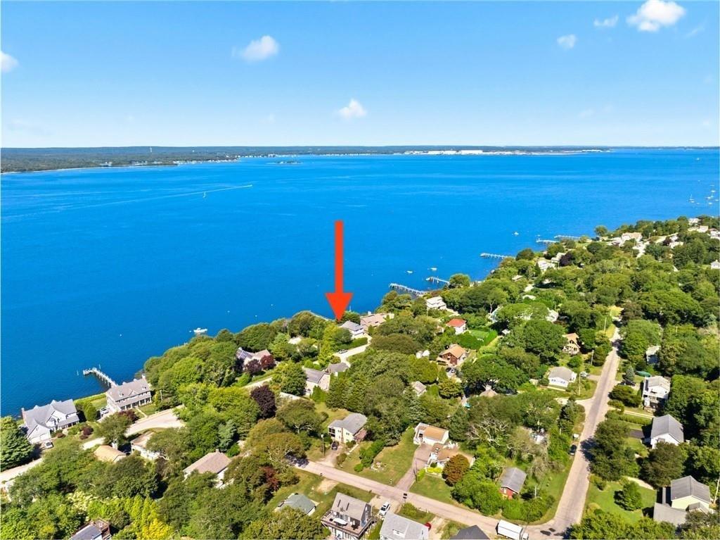 161 Seaside Drive, Jamestown
