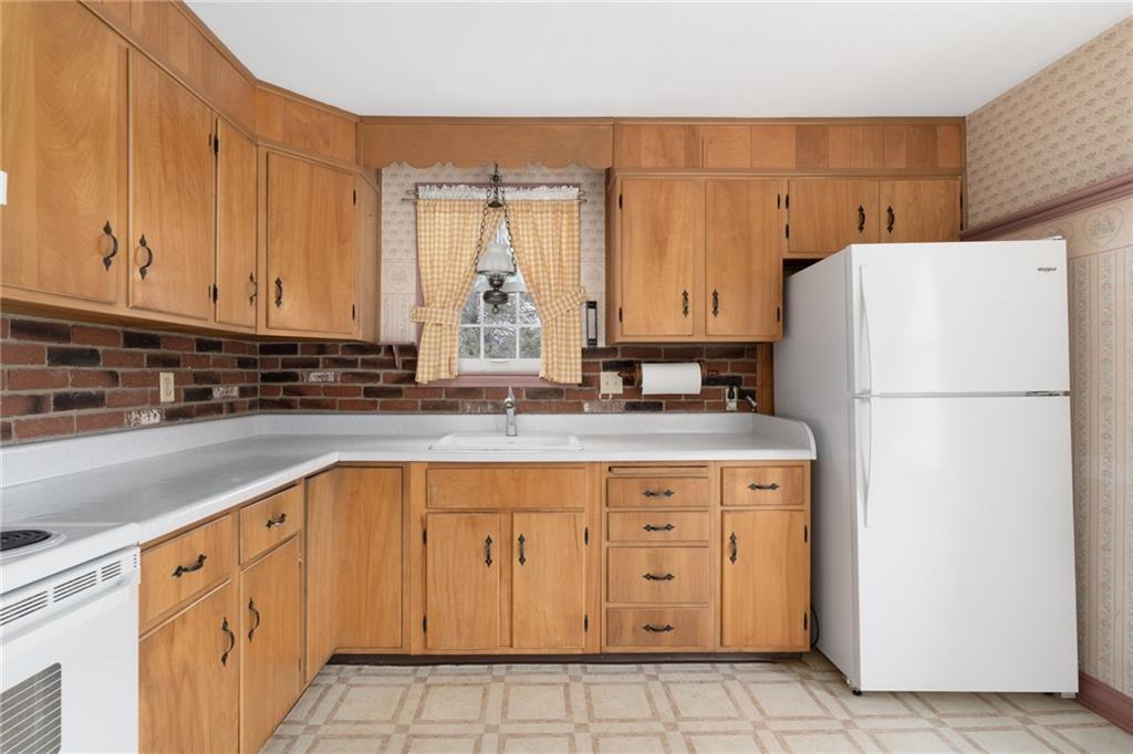 1975 Mineral Spring Avenue, North Providence