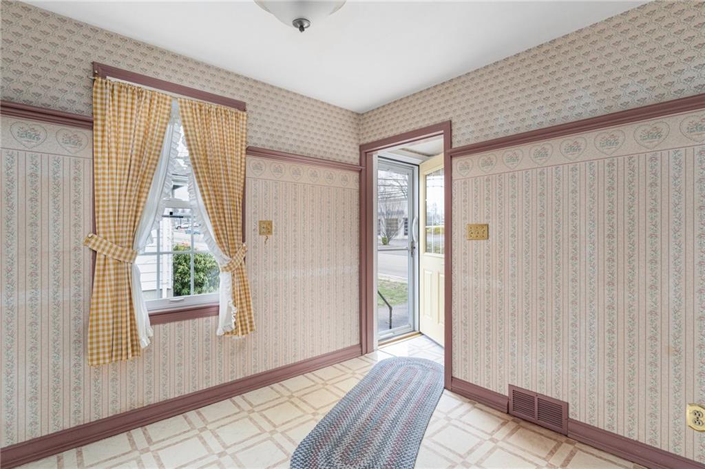 1975 Mineral Spring Avenue, North Providence