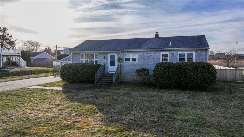 26 Cypress Street, Narragansett