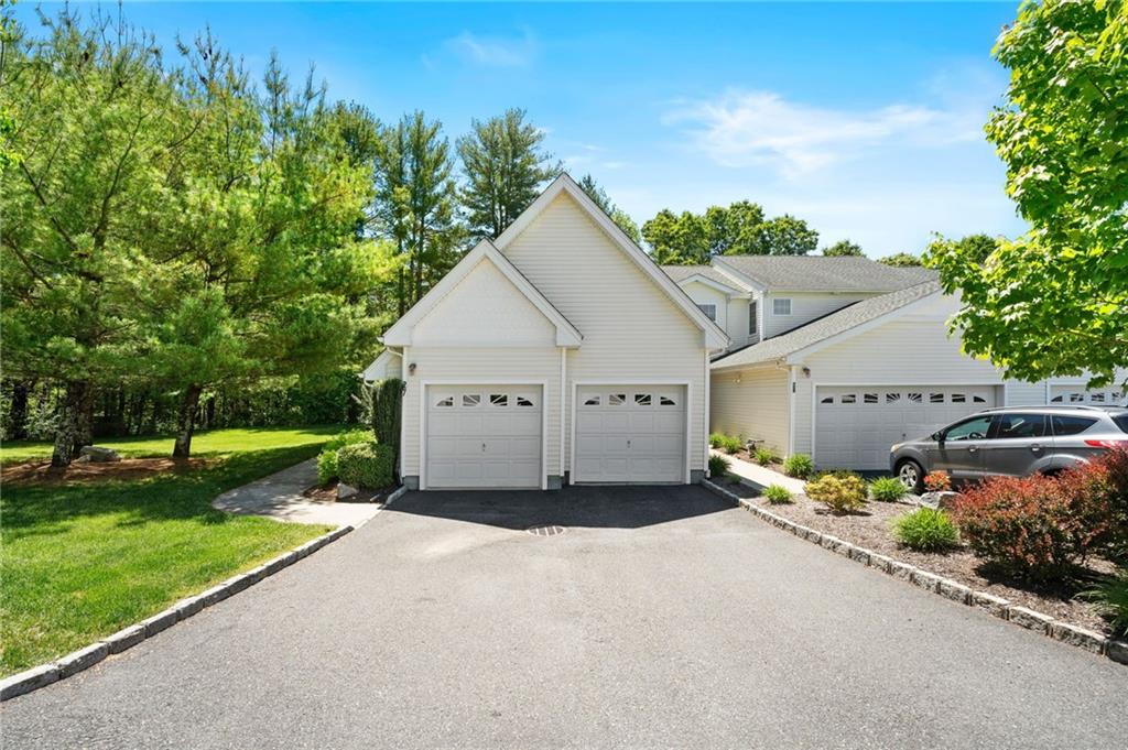 27 Alpine Way, North Smithfield